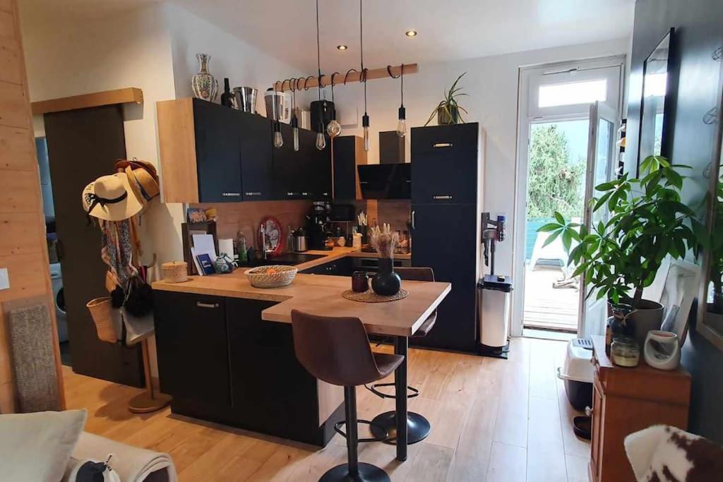 Appart Renove Au Calme Belle Vue Saint-Savin  Kültér fotó